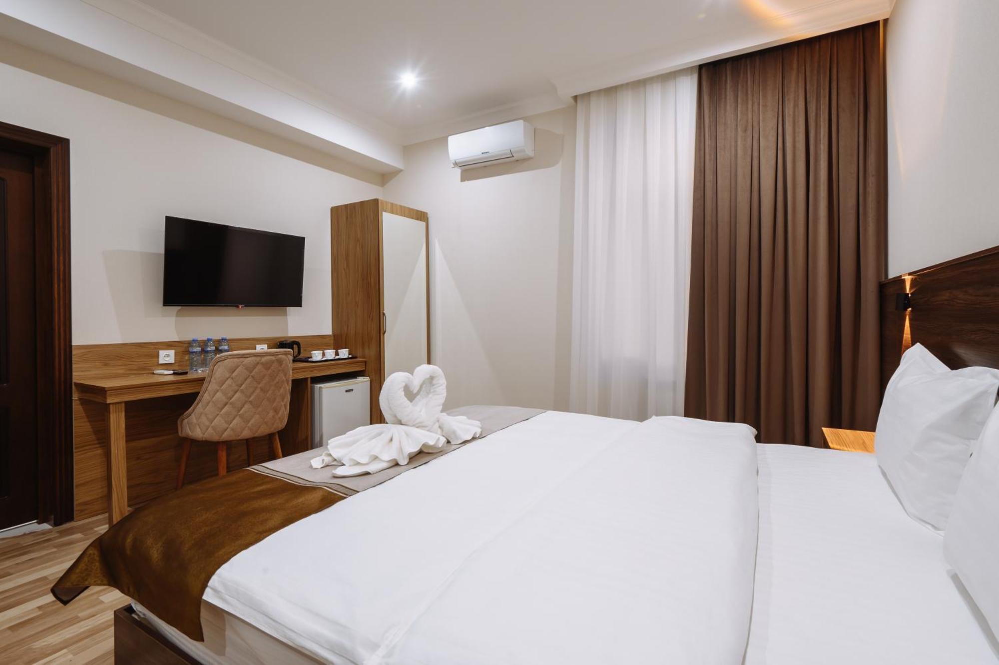 Sofiya Tashkent Hotel Exterior photo